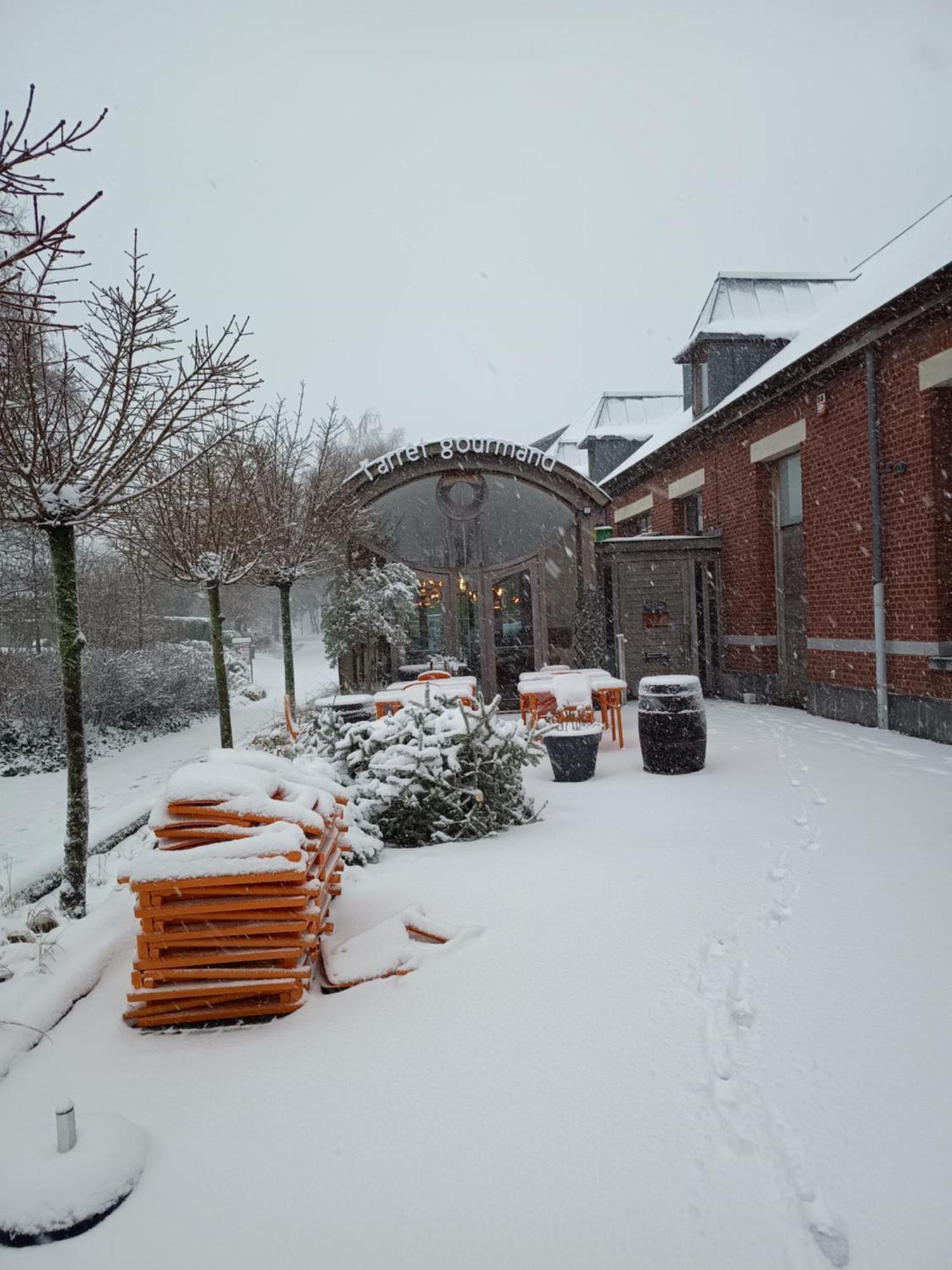 Hotel Le Logis Du Plateau Herve Esterno foto